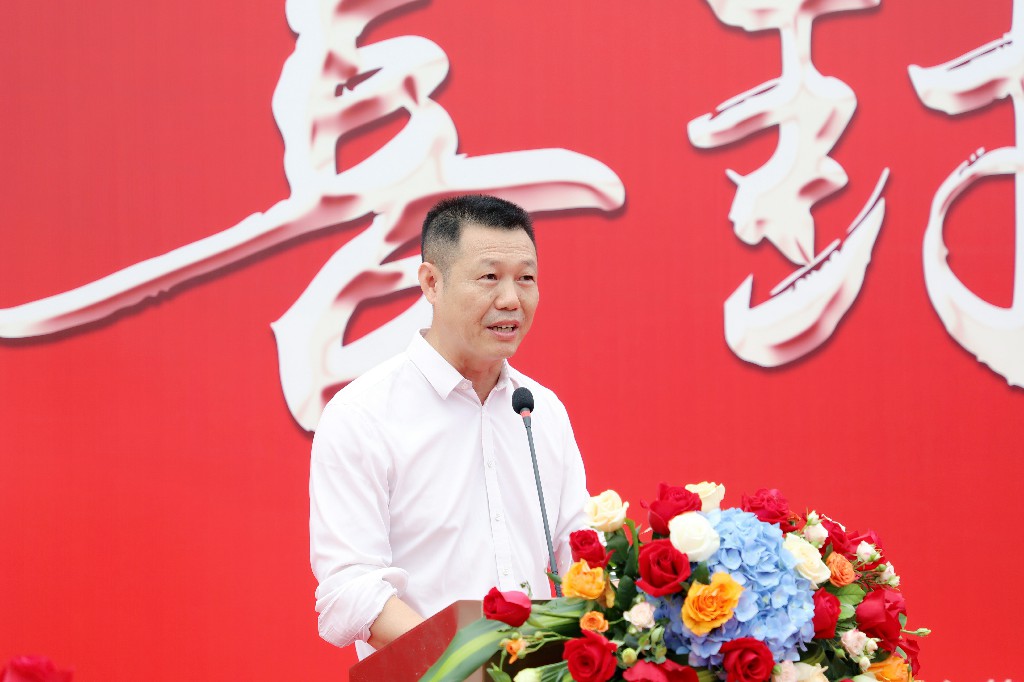 喜封金頂，不負(fù)佳期丨茶山尚錦匯項(xiàng)目封頂儀式圓滿舉行(圖3)